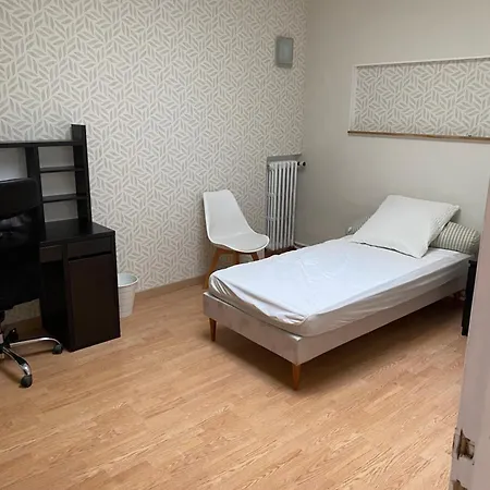 Logement Spacieux Et Lumineux *